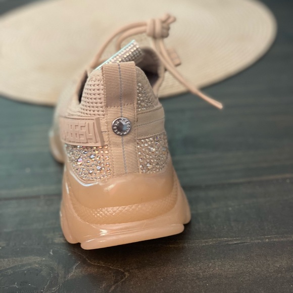 Steve Madden - MAXIMA monochromatic color with bling bling #blush #stevemadden - Picture 14 of 15